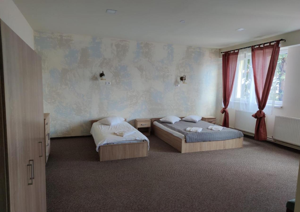 Hotel Astra Braşov Exteriör bild