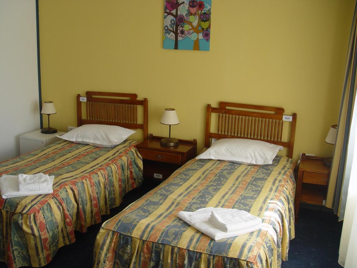 Hotel Astra Braşov Rum bild